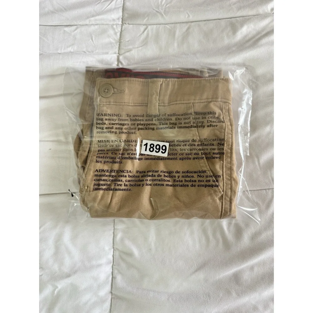 LEVIS BOYS CARGO SHORTS SIZE 12 Reg 26"WAIST 8" INSEAM Tan Pockets EUC - Picture 9 of 9